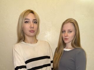 OdelinaAndQueeni